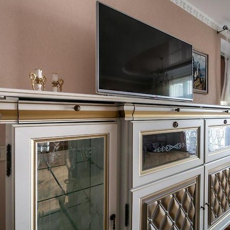 Apartamenty On Kryvonosa Lviv Ngoại thất bức ảnh
