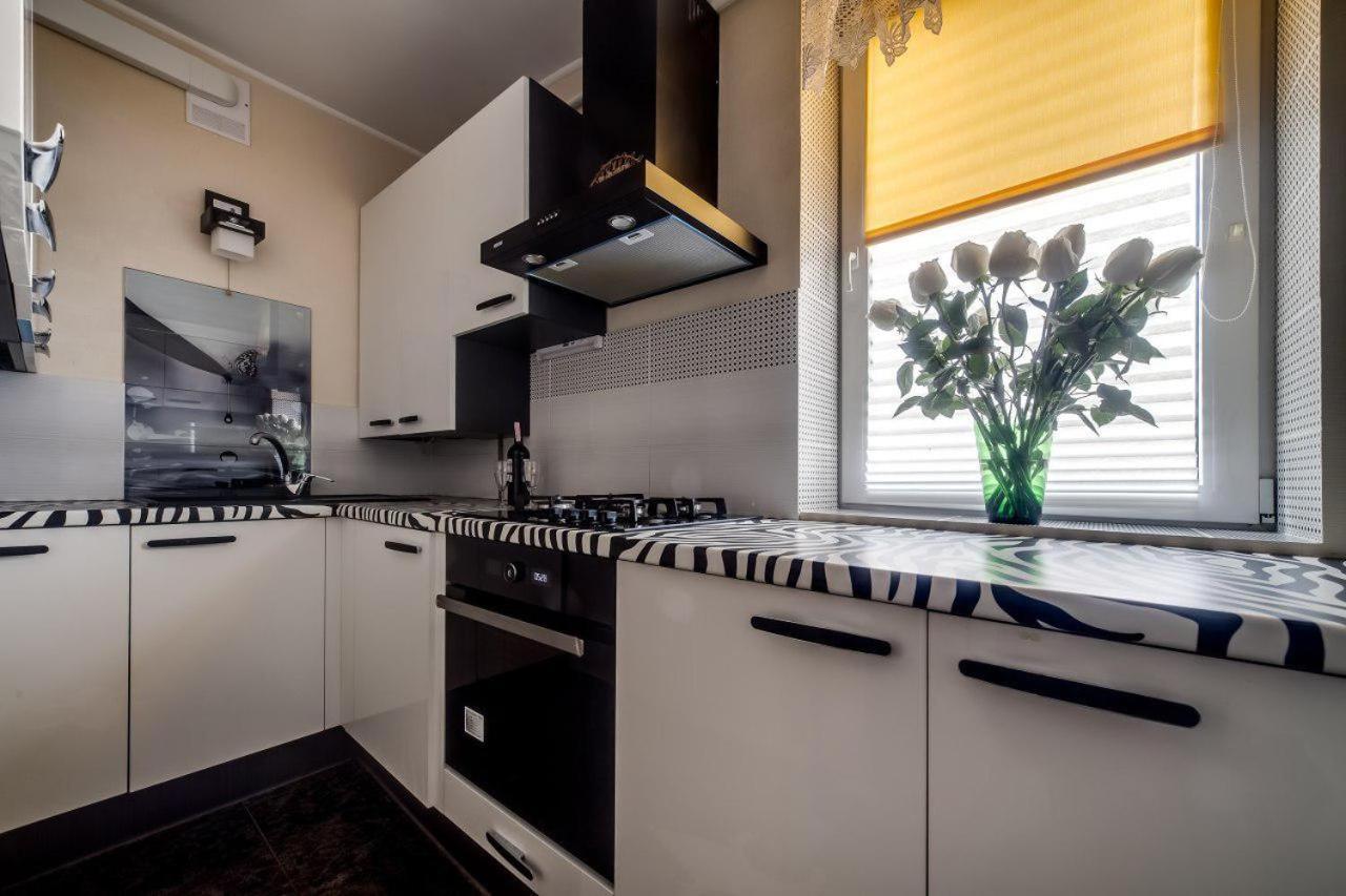 Apartamenty On Kryvonosa Lviv Ngoại thất bức ảnh