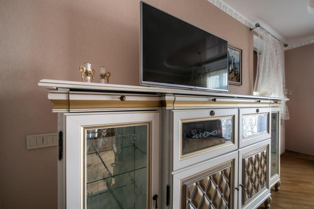 Apartamenty On Kryvonosa Lviv Ngoại thất bức ảnh